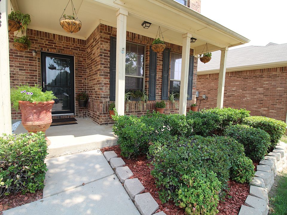 1st image of 5133 Raymond Dr