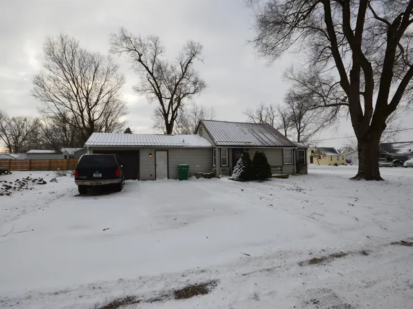 3468 Lake Shore Dr, Bremen, IN 46506