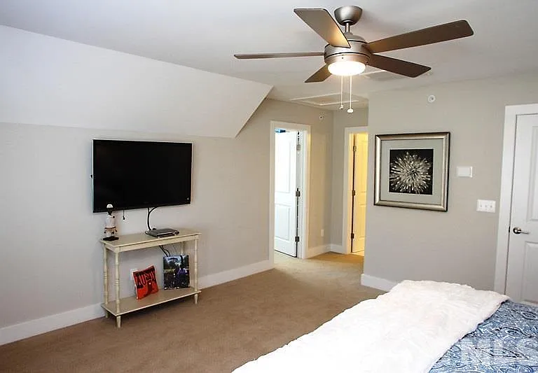 505-102 John Haywood Way — Photo 9