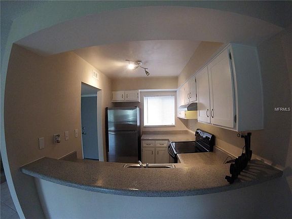 5th image of 272 Scottsdale Sq #272
