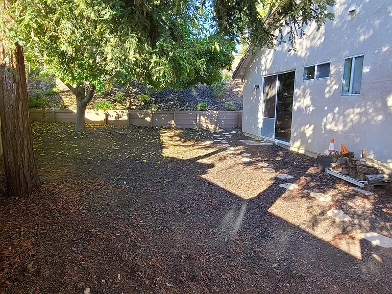 2413 Musk Ct — Photo 38