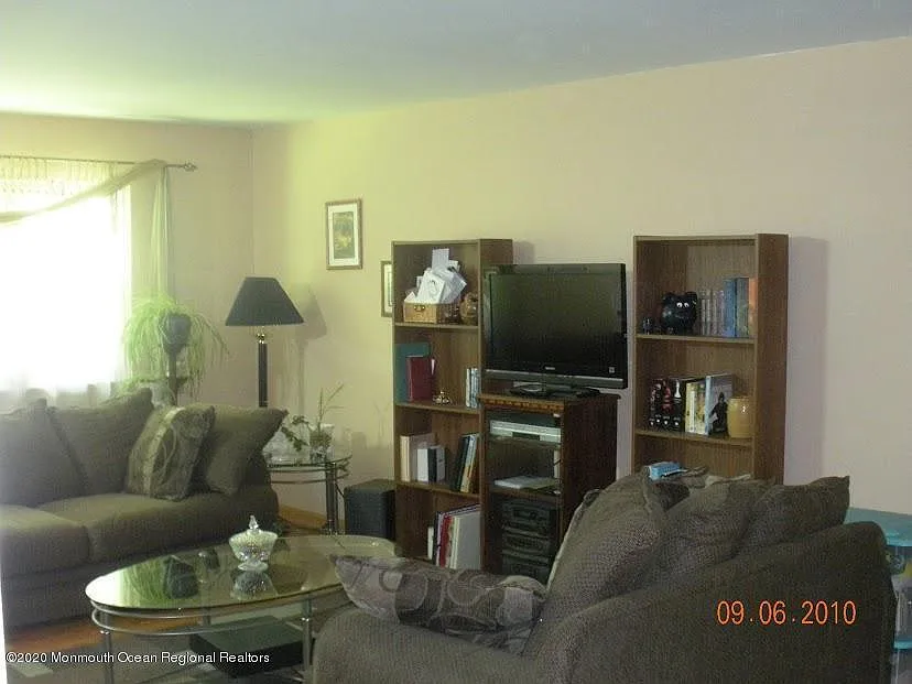 498 Laurel Brook Dr APT D photo 1