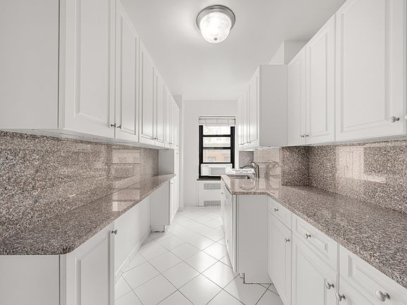 2nd image of 19 E 80th St #6AB