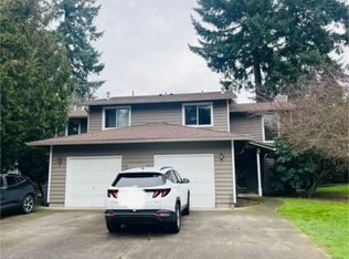 812 141st Pl SE, Bellevue, WA 98007