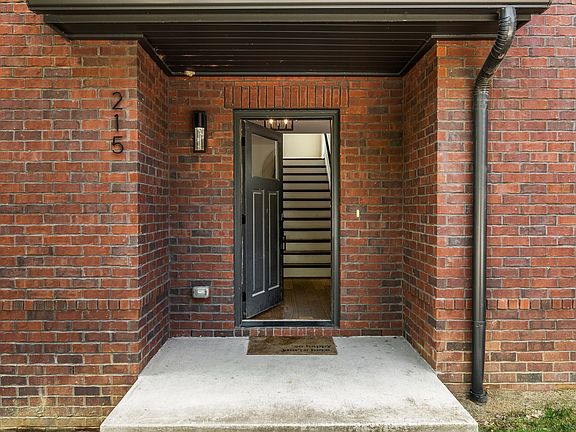 5th image of 215 Taylor St