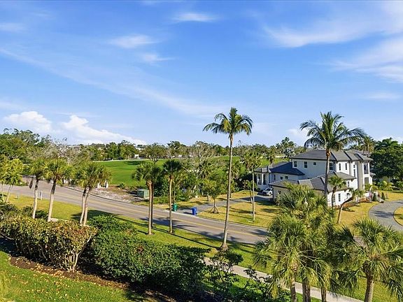 4th image of 1065 GULF OF MEXICO DRIVE #305