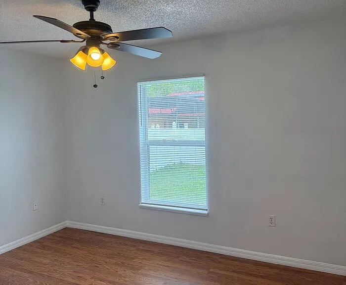 405 Francisco Way — Photo 28