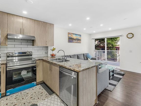 5th image of 12730 66th Ave #41