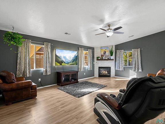 2nd image of 11601 Medicine Bow Pl SE