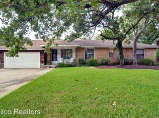 1936 Bluebird Ave, Fort Worth, TX 76111