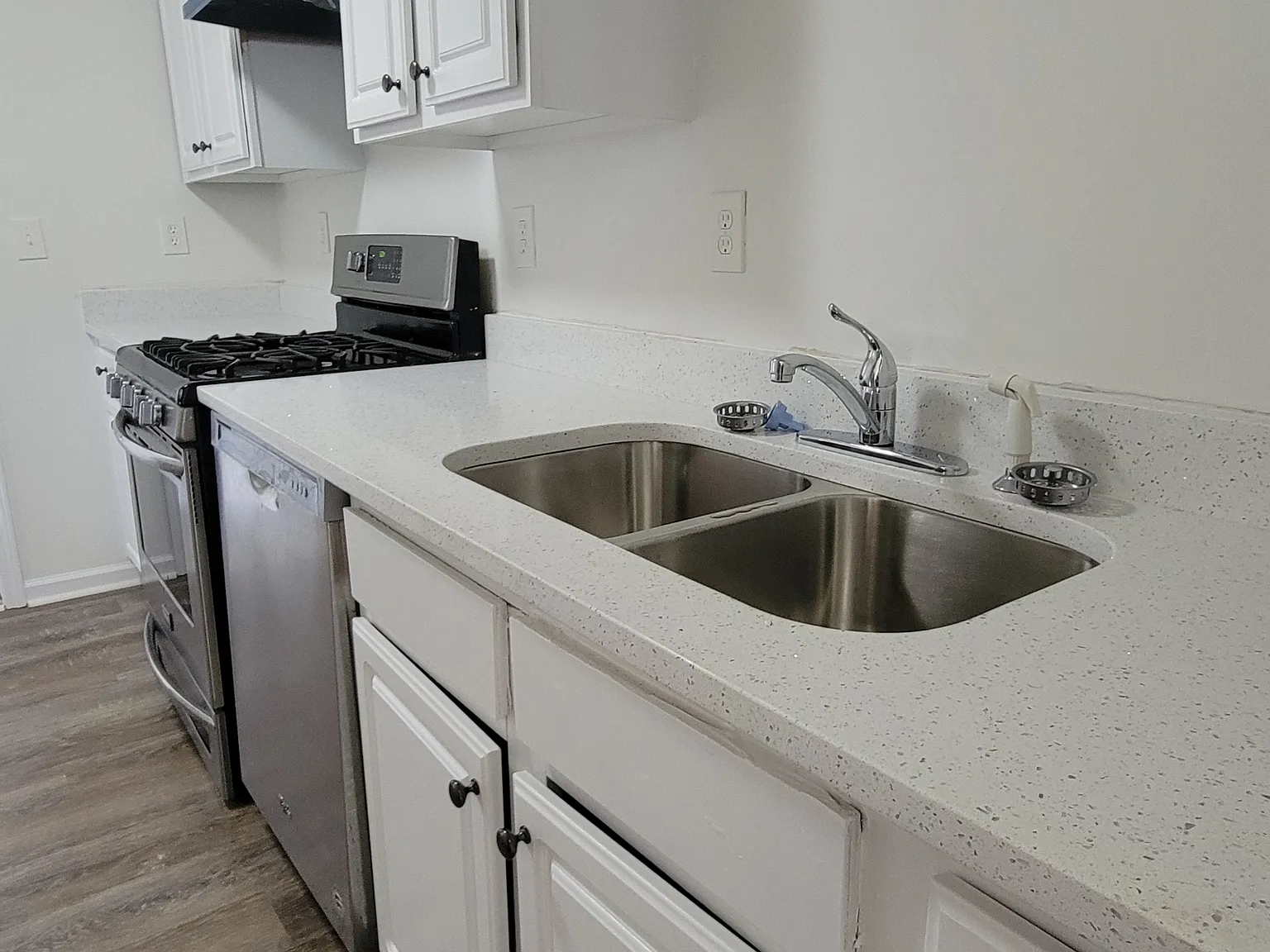 3206 Diamond Bluff - 1 — Photo 3