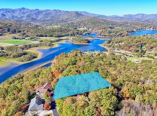 20 Victoria Woods Cir, Hiawassee, GA 30546