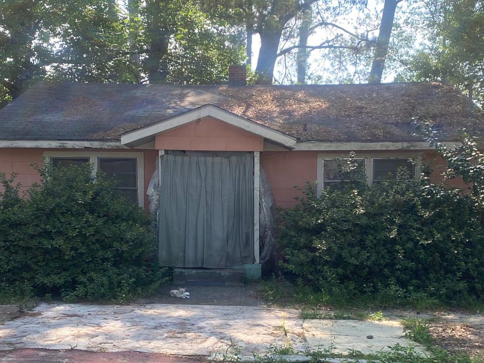 1st image of 609 Mystic St