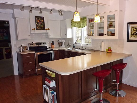 Bar great for breakfast and snacks