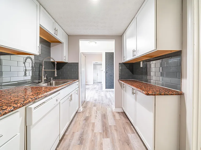 465 Brehl Ave — Photo 24