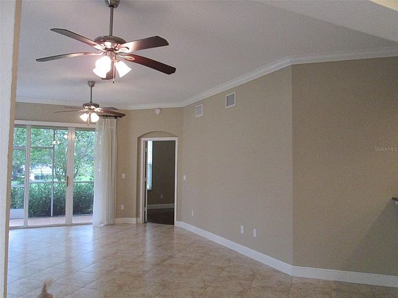 4th image of 240 W End Dr Unit 811