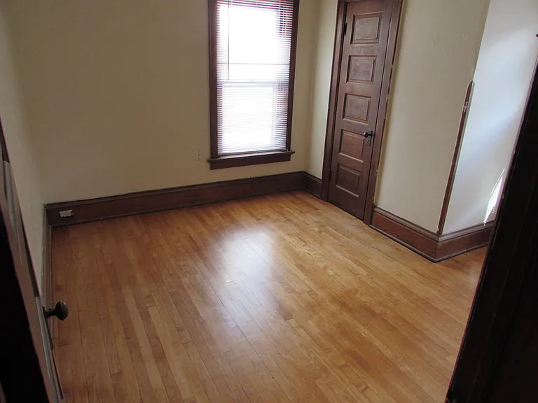 1728 Van Hise Ave — Photo 34