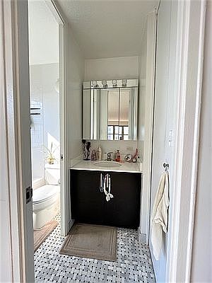 3rd image of 300 E 40th St APT 31H