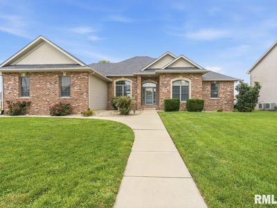 308 Windycrest Dr, Chatham, IL, 62629
