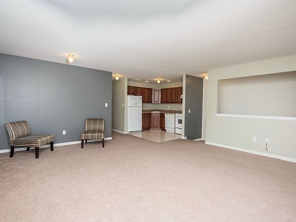 2nd image of 62-21 Almeda Ave #2
