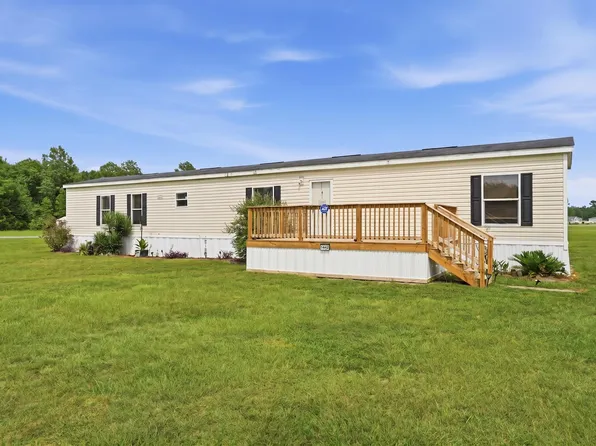 1442 Poplar Hill Dr, Ridgeville, SC 29472