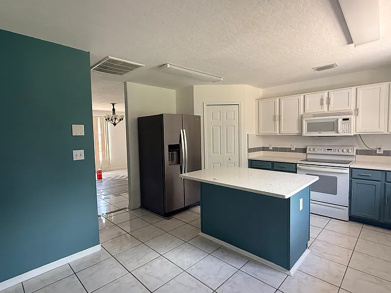 1319 Tordira St SE — Photo 6