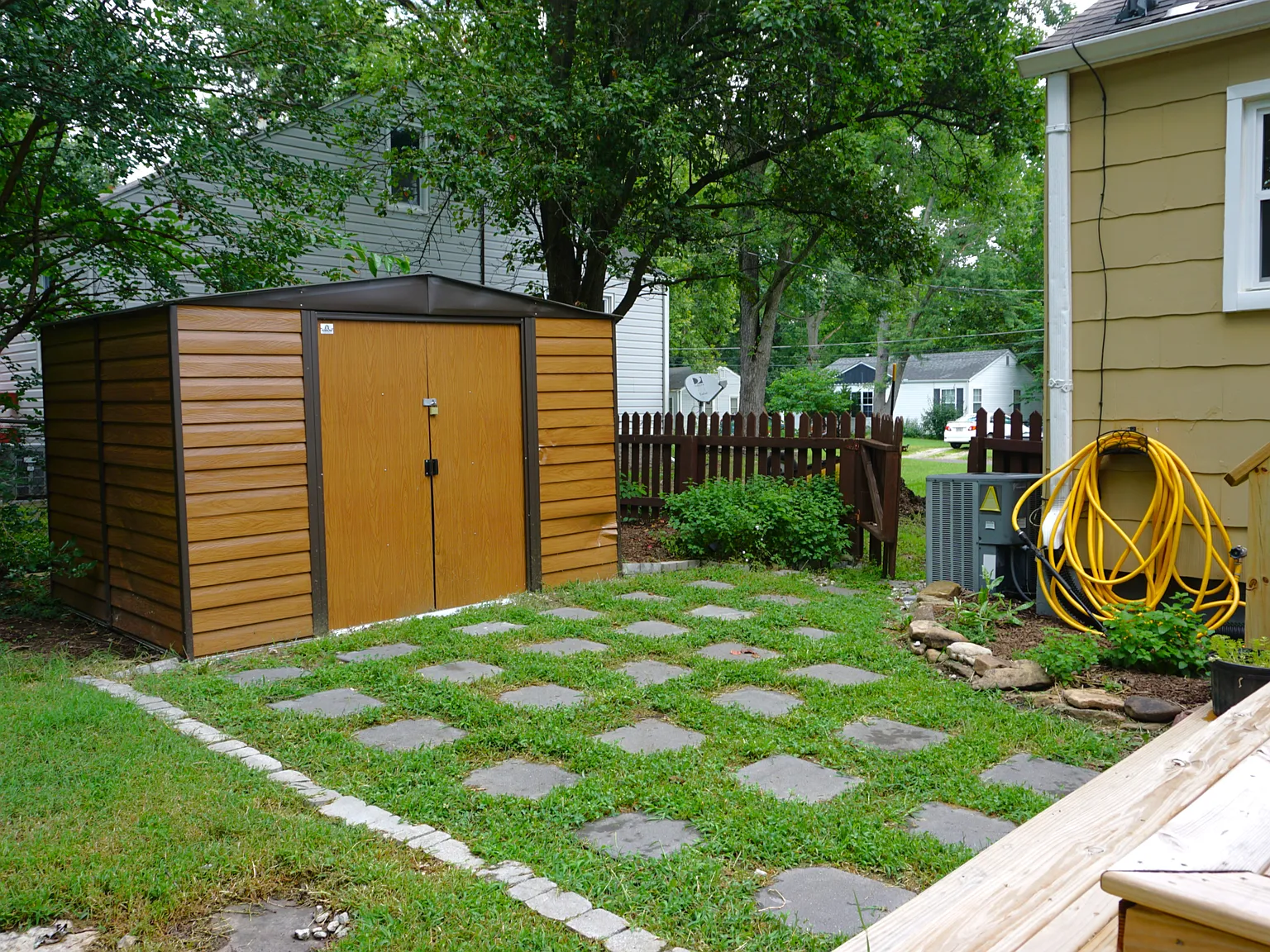 3 bed, 1176 sqft, $1,800 — Photo 2