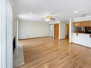 379 N Mentor Ave APT 2, Pasadena, CA 91106