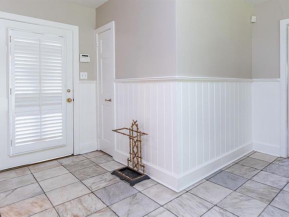 4th image of 2713 Hermitage Dr