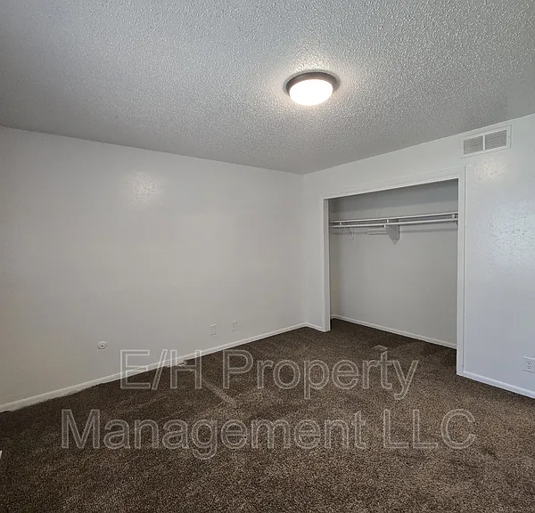 8728 E Arthur Cir — Photo 15