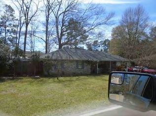 135 Westchester Dr, Picayune, MS 39466