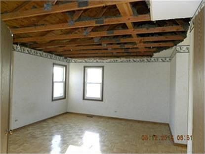 5th image of 1918 Cove Ln
