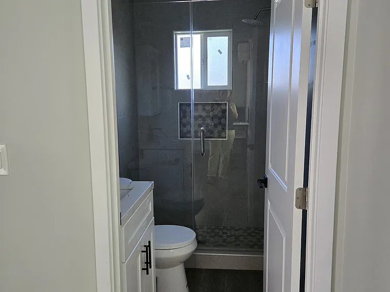 798 E Orange Grove Blvd — Photo 3