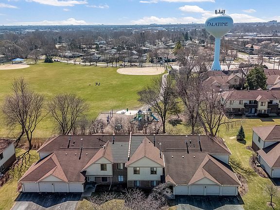 2nd image of 823 E Coach Rd Unit 8