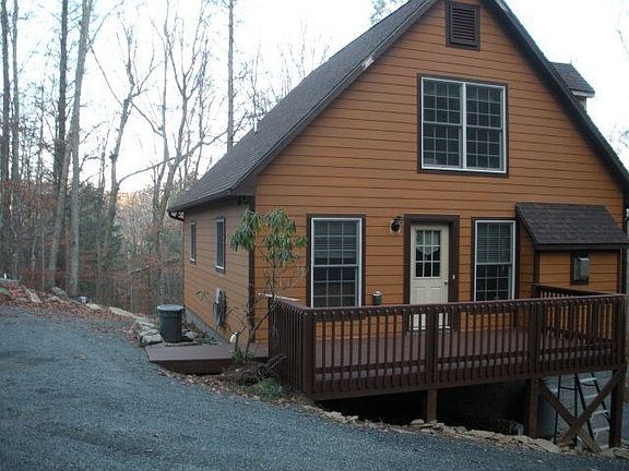 2nd image of 102 White Pine Ln