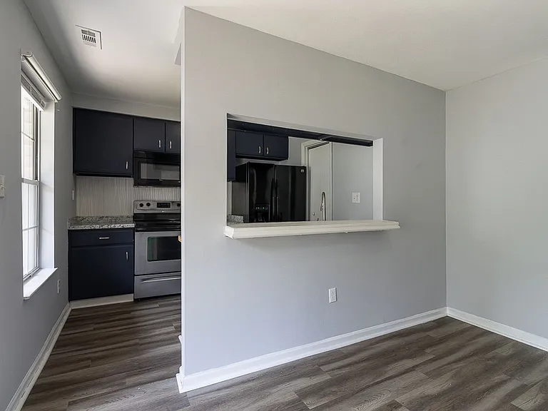 411 Sea Pointe Ct #101 — Photo 12