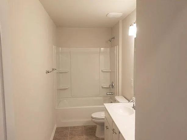2028 Deep River Way — Photo 7