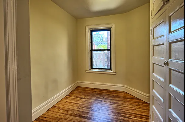 Sold by J M Weber Real Estate Inc | media 18