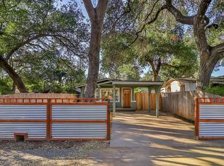 135 S Padre Juan Ave, Ojai, CA 93023