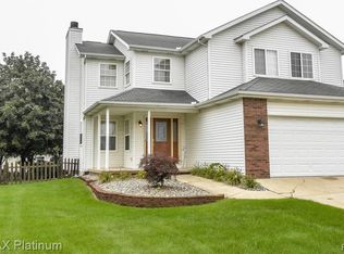 1353 Maple Leaf Ln, Howell, MI 48843