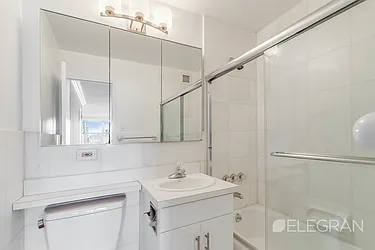 Rented by (Legacy) Elegran