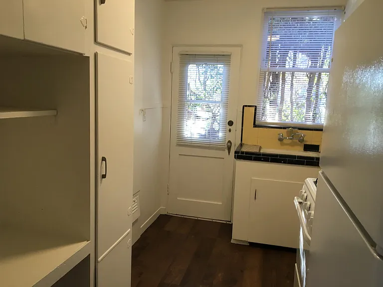 126 Juniper St — Photo 15