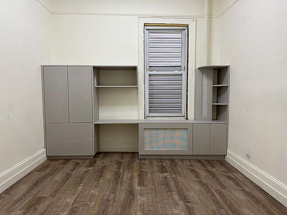 4th image of 3407 Olinville Ave #1