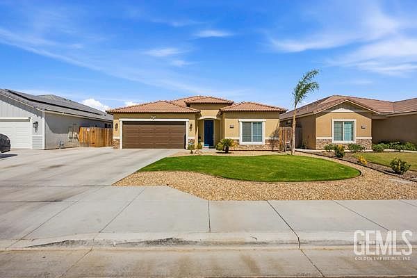 1st image of 7806 Cuyama River St