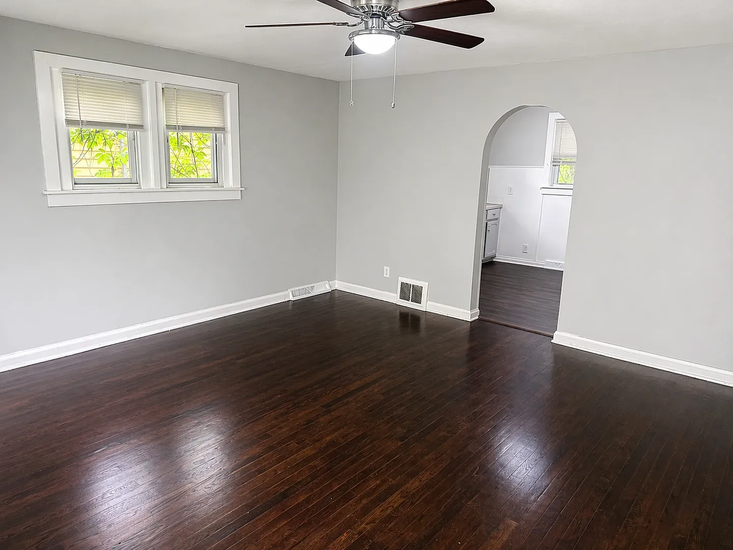 Updated Adorable 2 Bedroom Home — Photo 4