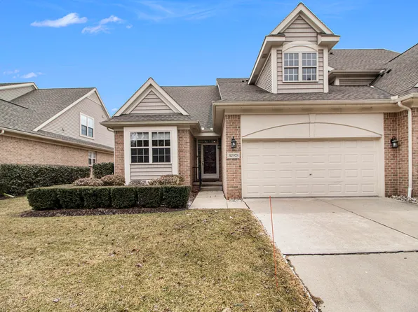 32973 Brookside Cir, Livonia, MI 48152