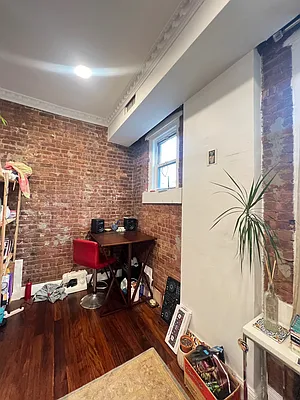 Rented by Mae Equities | media 15