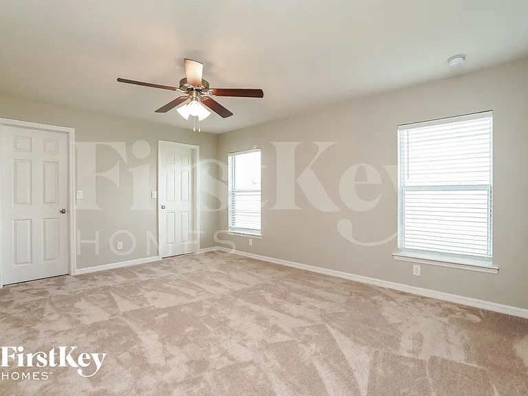 1104 SW 9th Ave — Photo 7