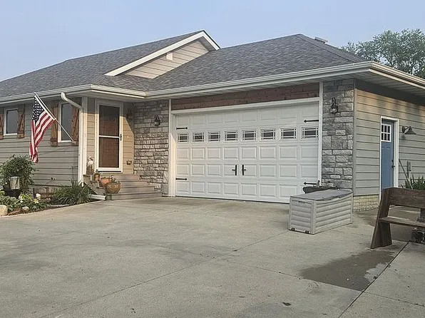 6320 G24 Hwy, Norwalk, IA 50211