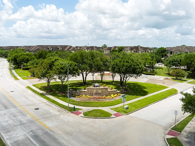 Ranch at City Park — Photo 14